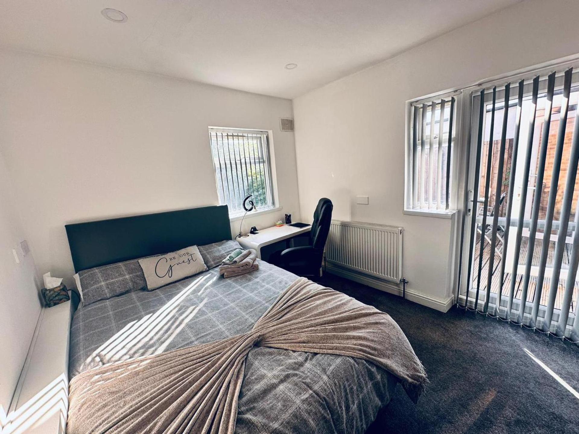 Birmingham Blissful Apartment With 2 Bedrooms Екстер'єр фото